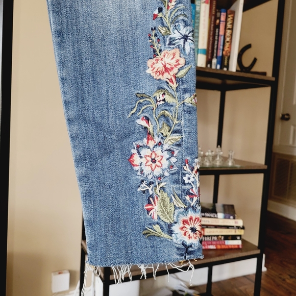 Driftwood Jeans Jackie Embroidered High Waisted Jeans Size 28 - Picture 4 of 5